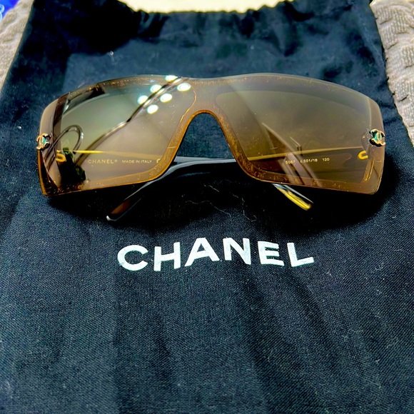 Authentic Chanel 5067 Gold Lens sunglasses